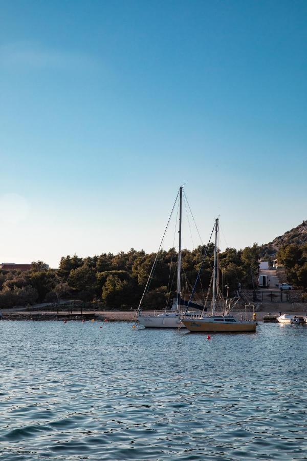 Mobile Home Whit Sea View Lavojesa Drage Εξωτερικό φωτογραφία